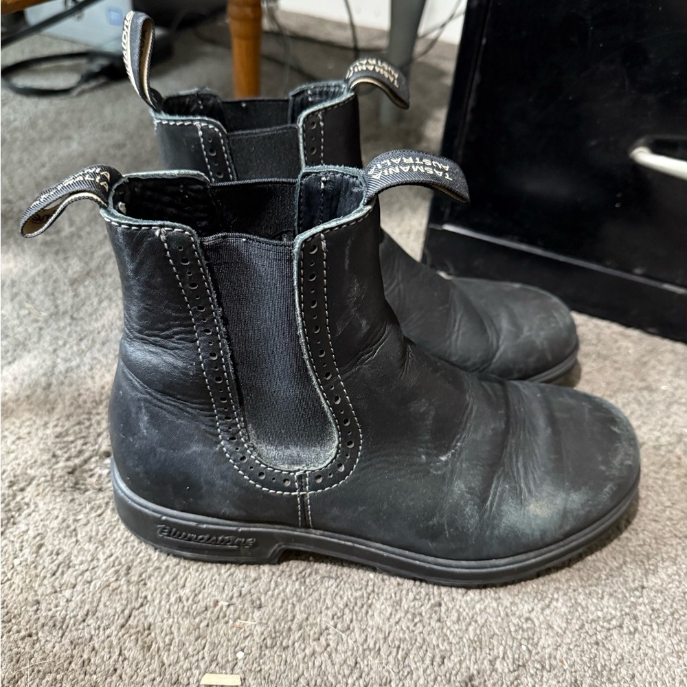 Blundstone Dark Leather Ankle Boots